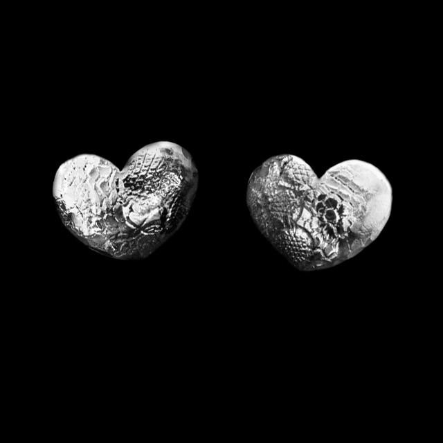 Heart Studs - Mini